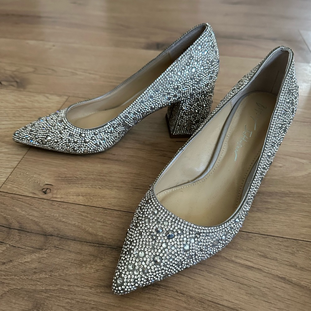 Betsy Johnson Silver Pumps
